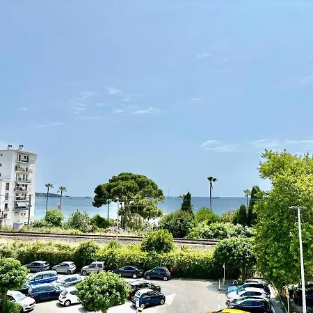 L'etoile Yourhosthelper Antibes